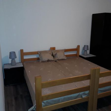 Misko'S Guest House Скопие Екстериор снимка