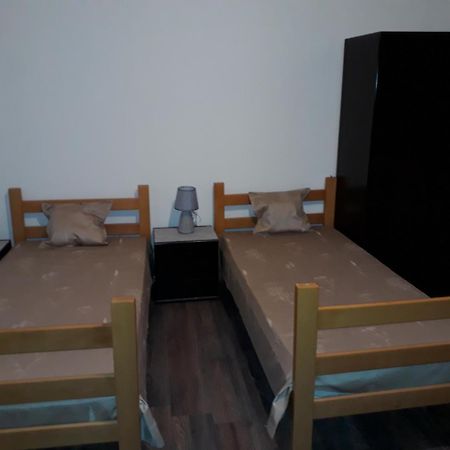 Misko'S Guest House Скопие Екстериор снимка